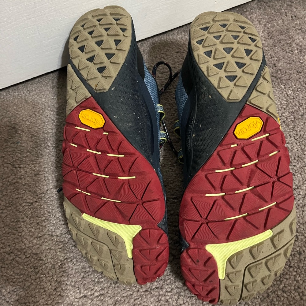 Merrell Women’s Barefoot Shoes - Picture 3 of 4